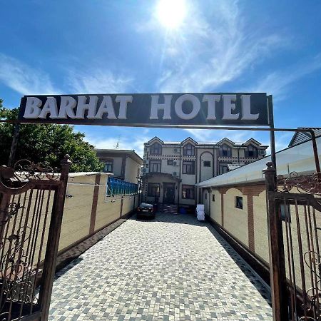 Barhat Hotel Tasken Kültér fotó