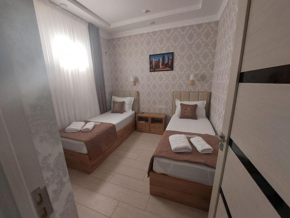Barhat Hotel Tasken Kültér fotó
