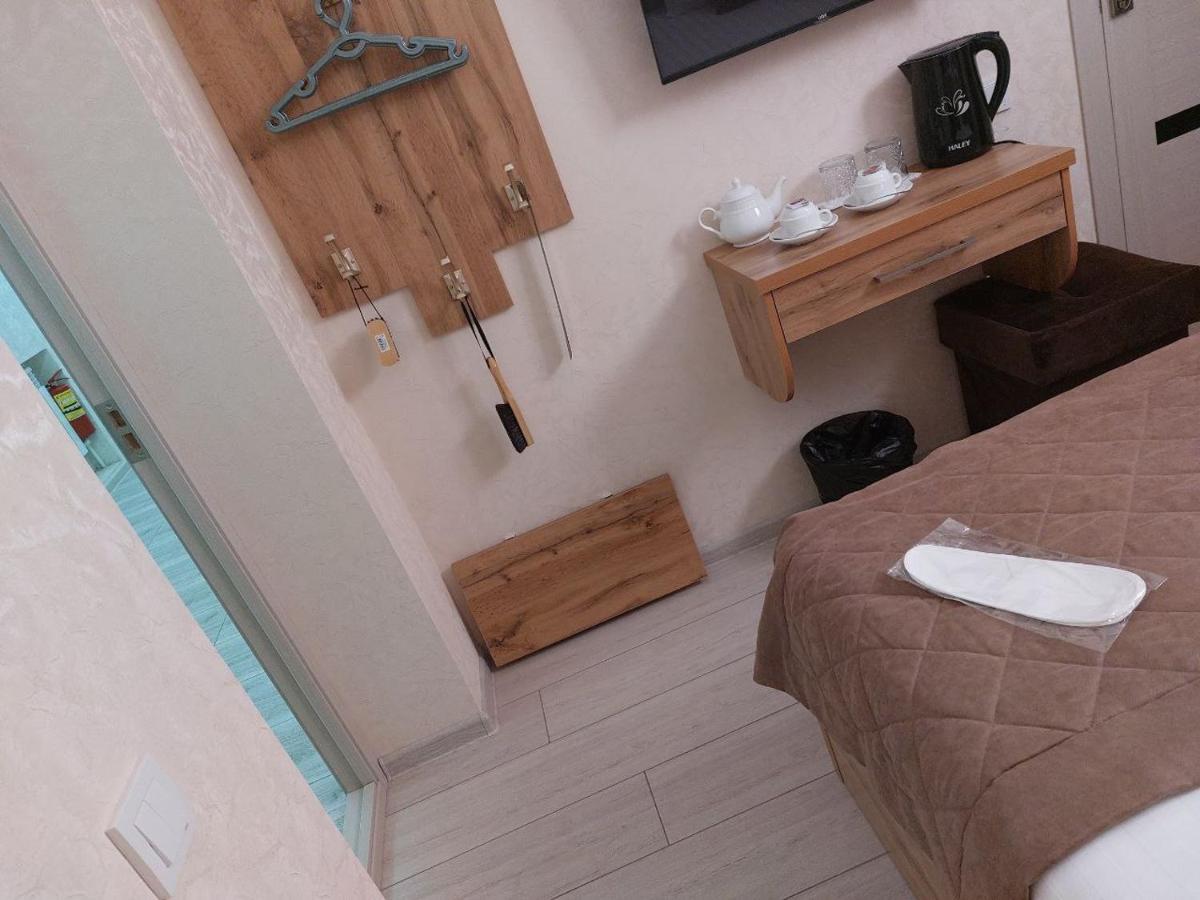 Barhat Hotel Tasken Kültér fotó