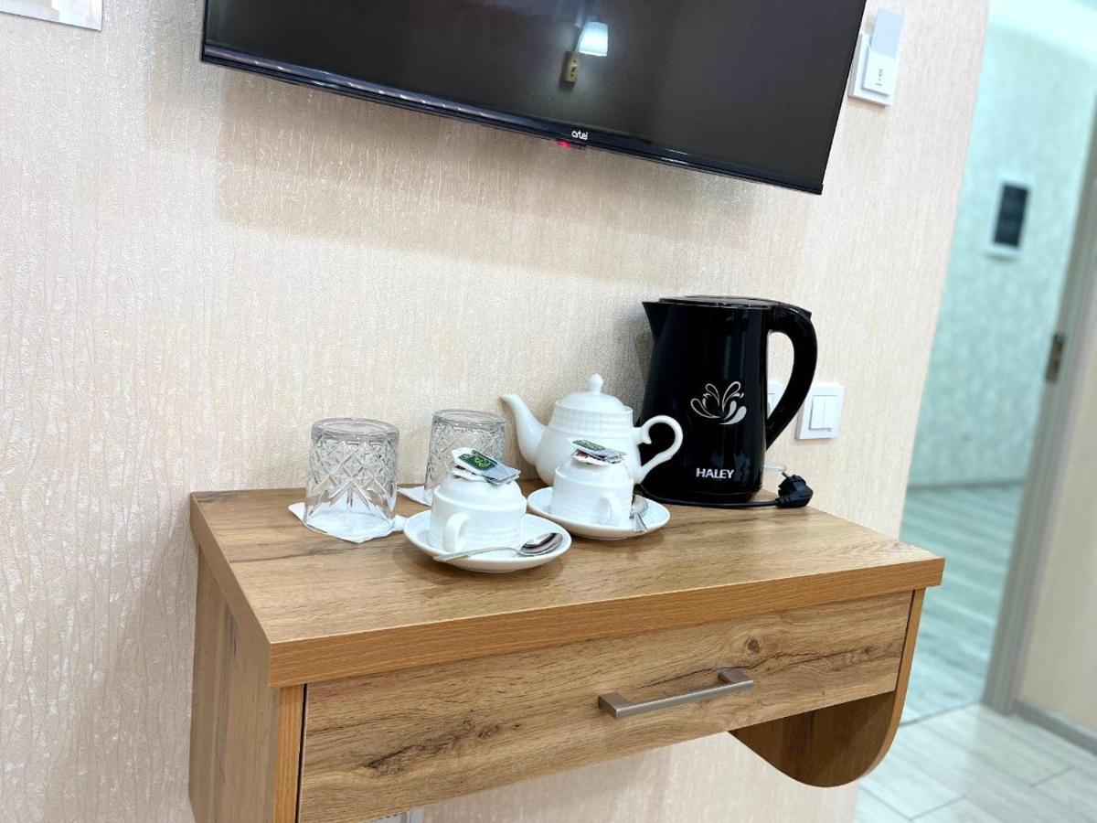 Barhat Hotel Tasken Kültér fotó