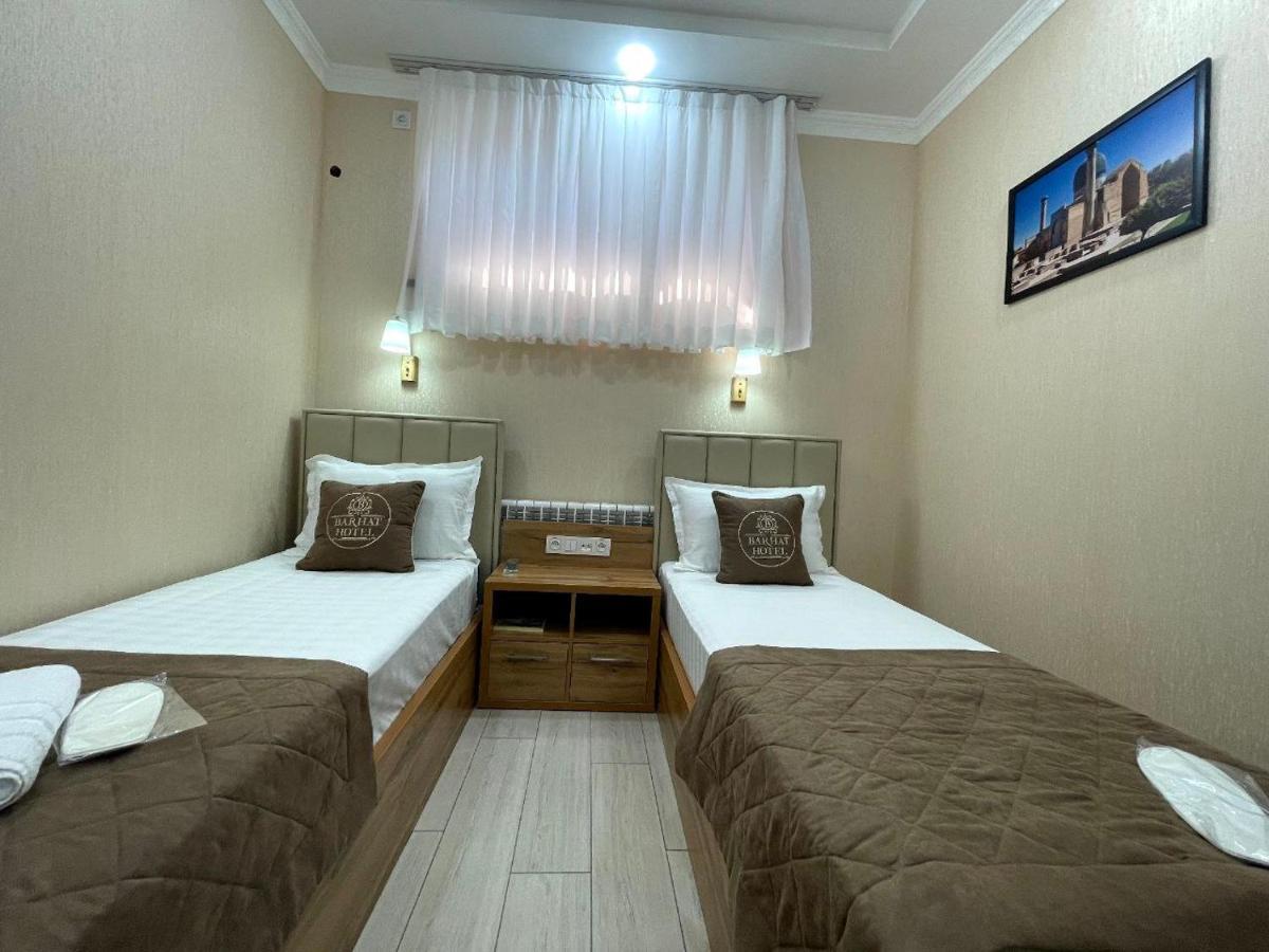 Barhat Hotel Tasken Kültér fotó