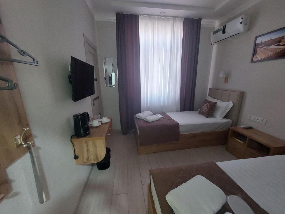 Barhat Hotel Tasken Kültér fotó
