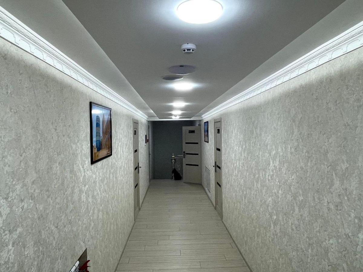 Barhat Hotel Tasken Kültér fotó